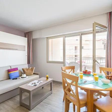 Pierre & Les Platanes Aparthotel 3*